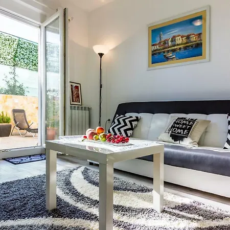 Apartment Mika Pula
